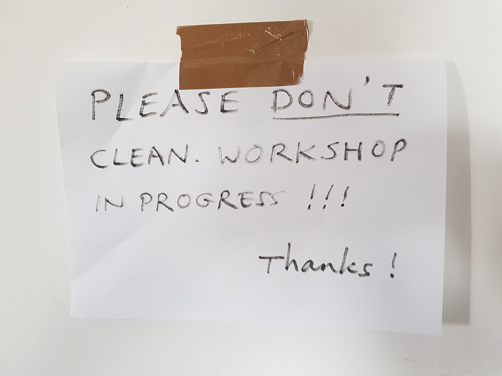 Please don't clean sign